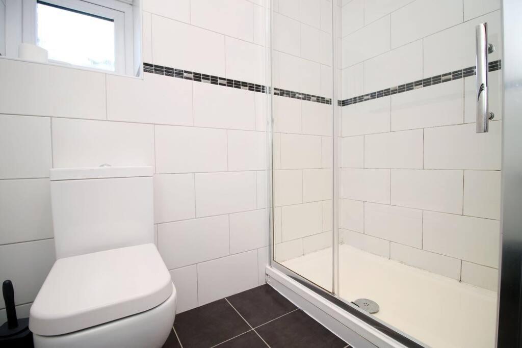 2 Bedroom Entire Near Principality Stadium Апартаменты
