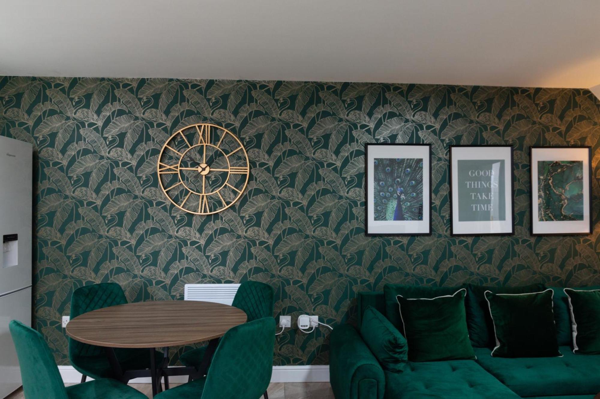 Апартаменты 2 Bedroom Entire Near Principality Stadium *