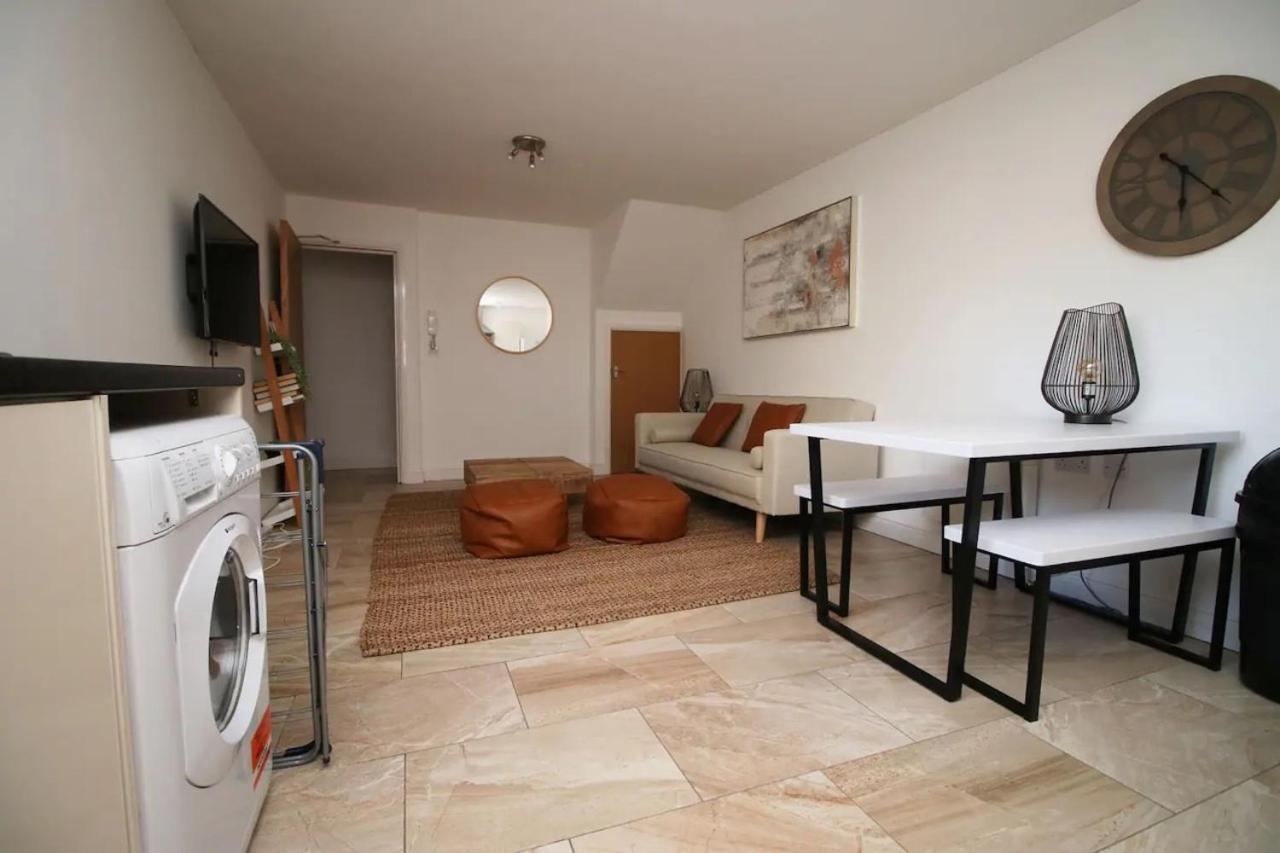 Апартаменты 2 Bedroom Entire Near Principality Stadium Кардифф